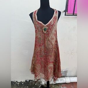 Vintage Y2K Marciano paisley tunic  Sleeveless with deep V-neck and open sides.